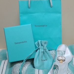 Authentic Tiffany & Co. Atlas Ring 750 925 size 7